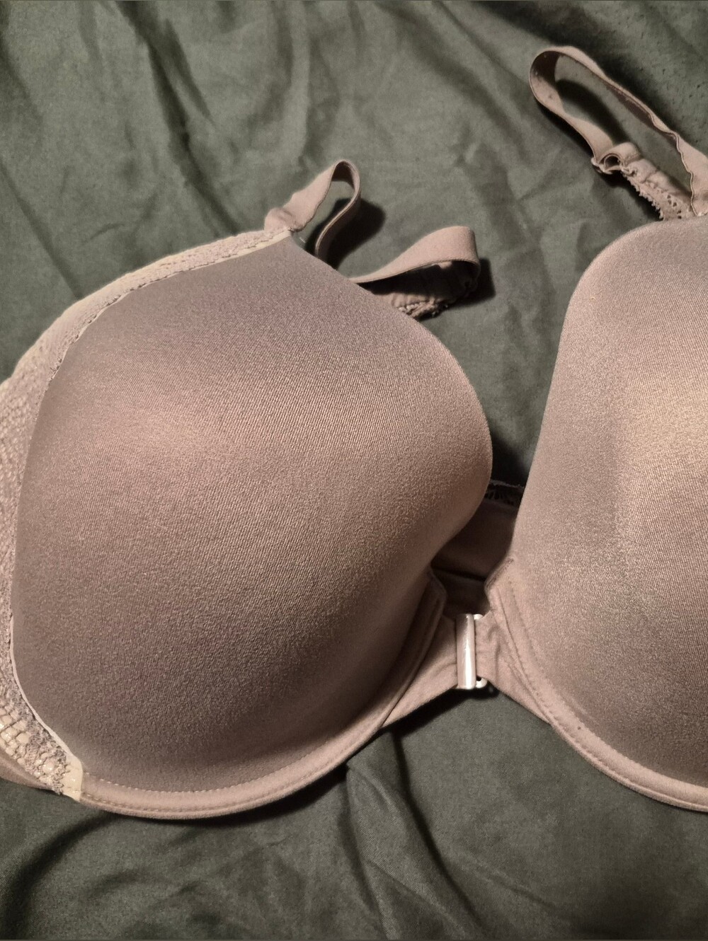Victoria's Secret Smooth Front-Closure Bra in Mauve Taupe